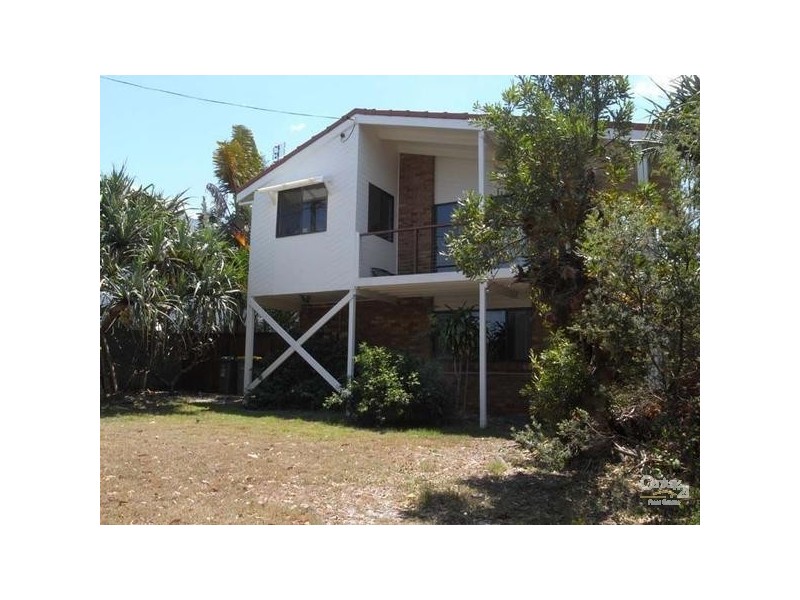 6 Ross Crescent, Sunshine Beach QLD 4567