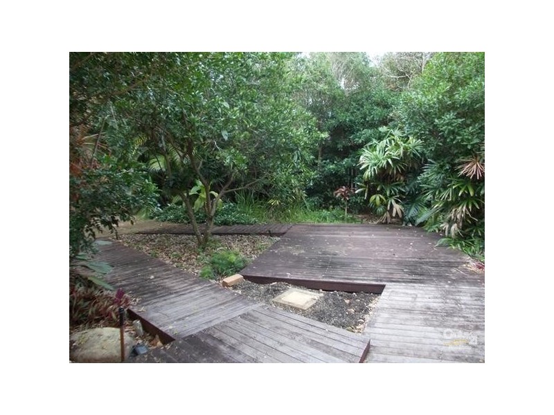 6 Ross Crescent, Sunshine Beach QLD 4567