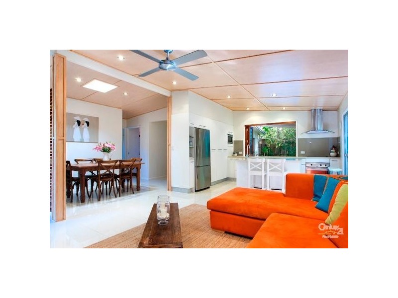 17 Depper Street, Sunshine Beach QLD 4567