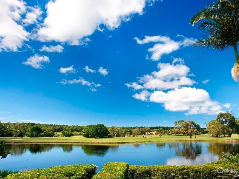 216 The Point, 61 Noosa Springs Drive, Noosa Heads QLD 4567