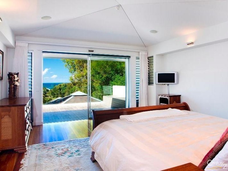 28 Dolphin Bay Drive, Sunshine Beach QLD 4567