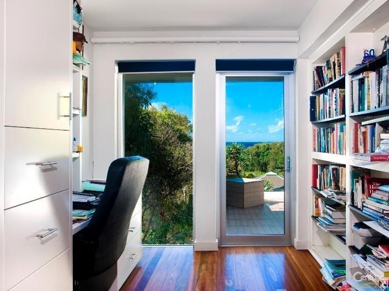 28 Dolphin Bay Drive, Sunshine Beach QLD 4567