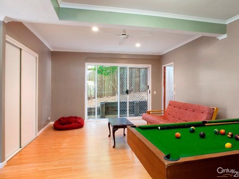 3 Seafarer Court, Castaways Beach QLD 4567