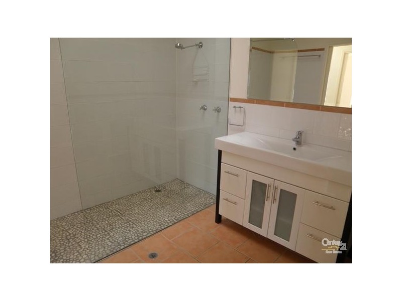 5/14 Sobraon Street, Sunrise Beach QLD 4567