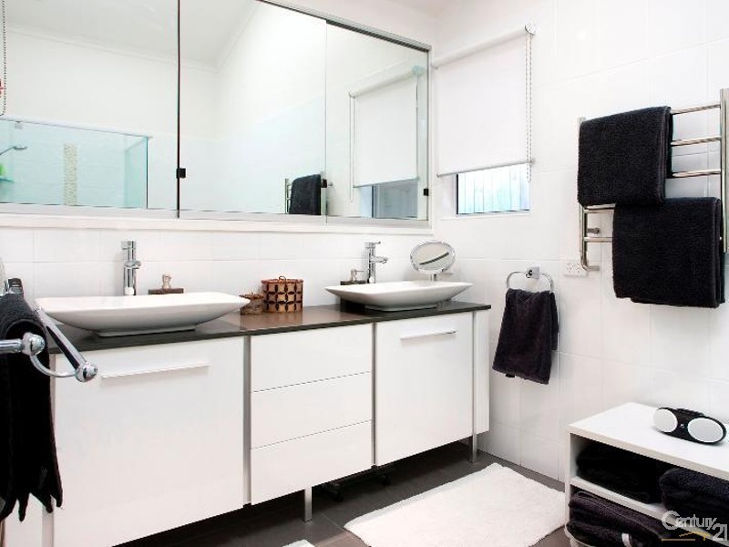 7 Duke Street, Sunshine Beach QLD 4567