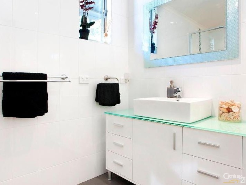 7 Duke Street, Sunshine Beach QLD 4567