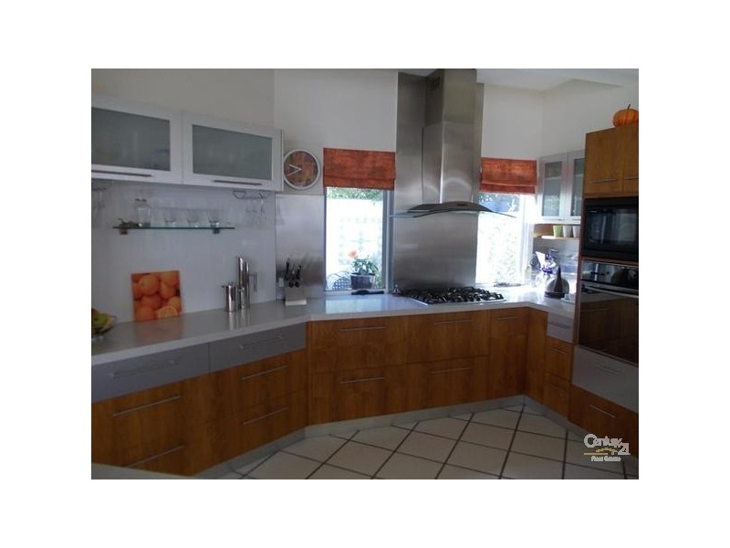 152 Shorehaven Drive, Noosaville QLD 4566