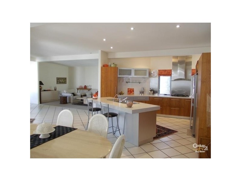 152 Shorehaven Drive, Noosaville QLD 4566