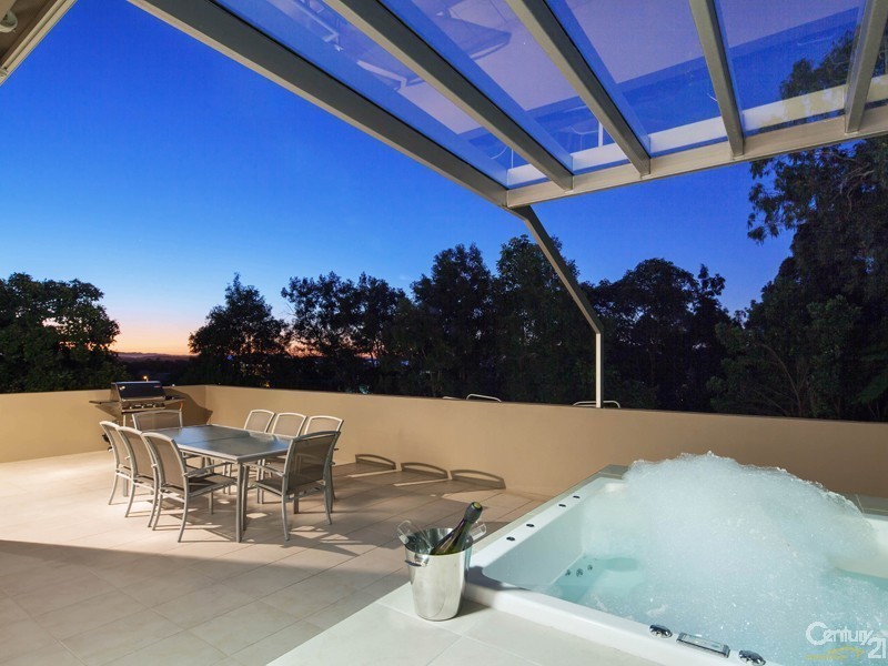 2/47 Picture Point Crescent, Noosa Heads QLD 4567