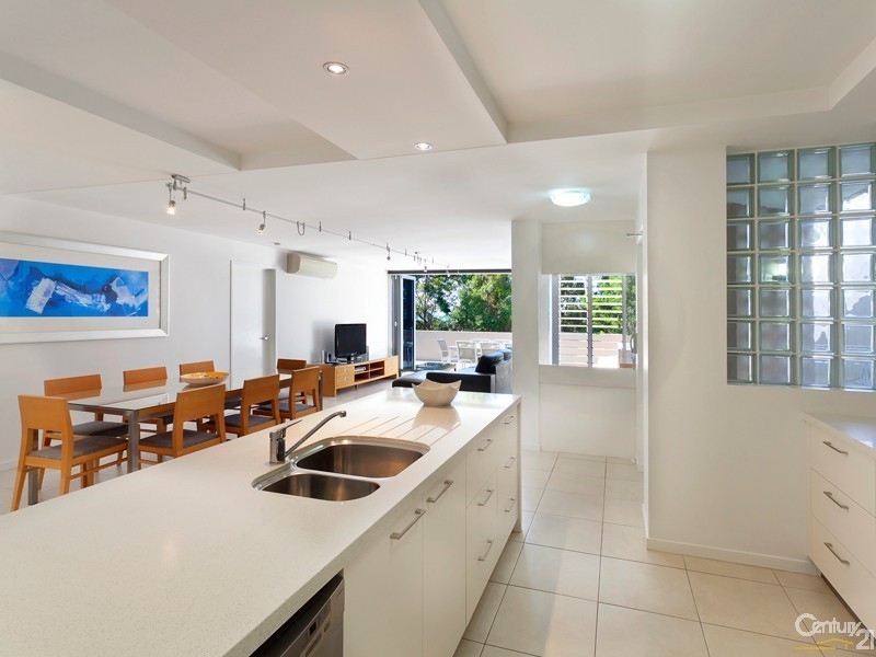 2/47 Picture Point Crescent, Noosa Heads QLD 4567