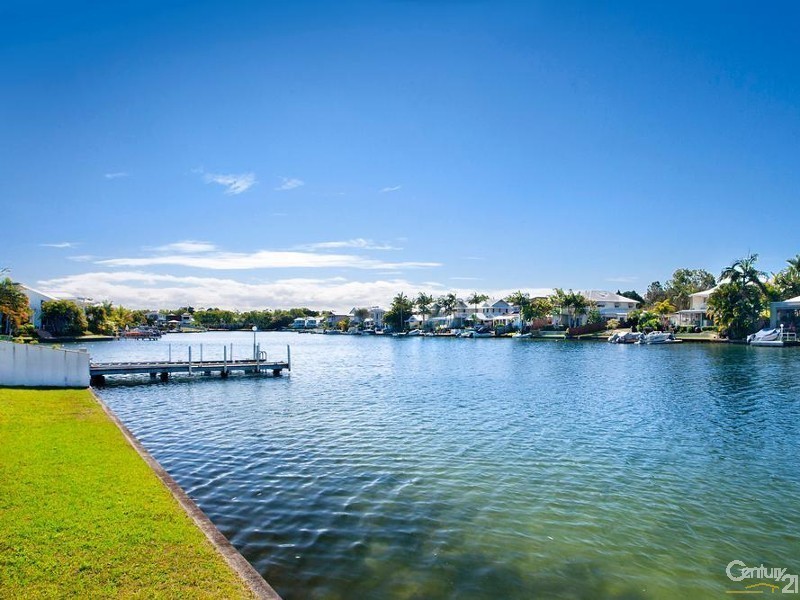 22 Seahorse Place, Noosaville QLD 4566