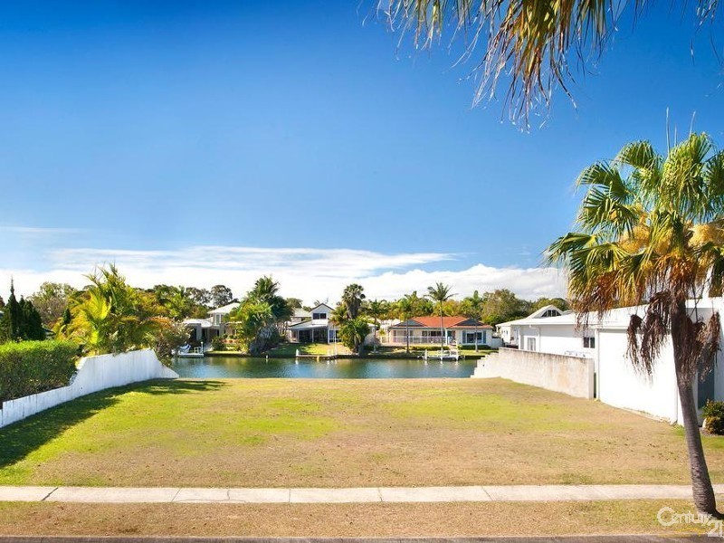 22 Seahorse Place, Noosaville QLD 4566