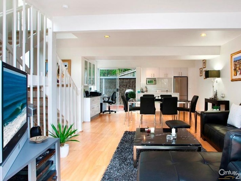 1/4 Park Crescent, Sunshine Beach QLD 4567