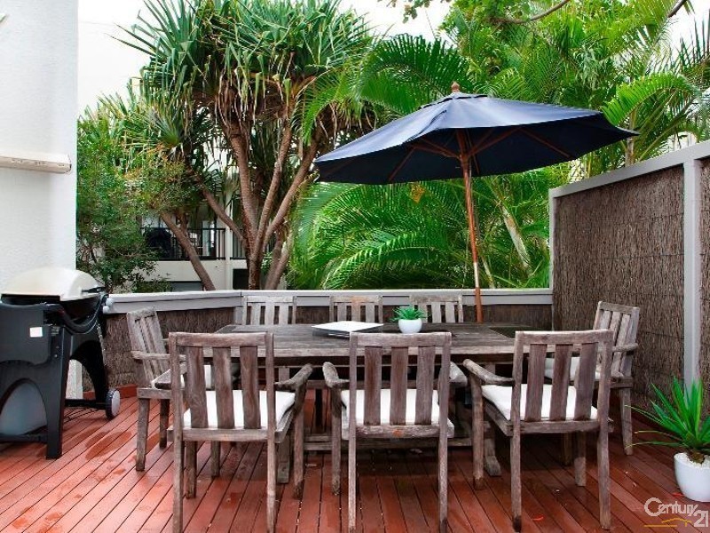 1/4 Park Crescent, Sunshine Beach QLD 4567