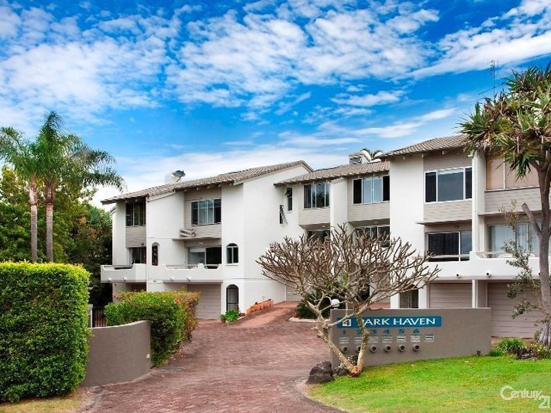 1/4 Park Crescent, Sunshine Beach QLD 4567