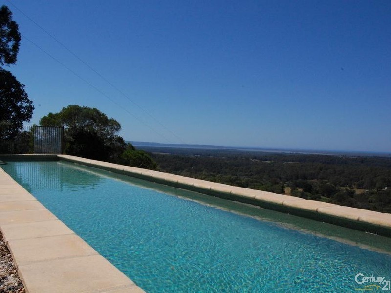 54 Simpsons Road, Cootharaba QLD 4565