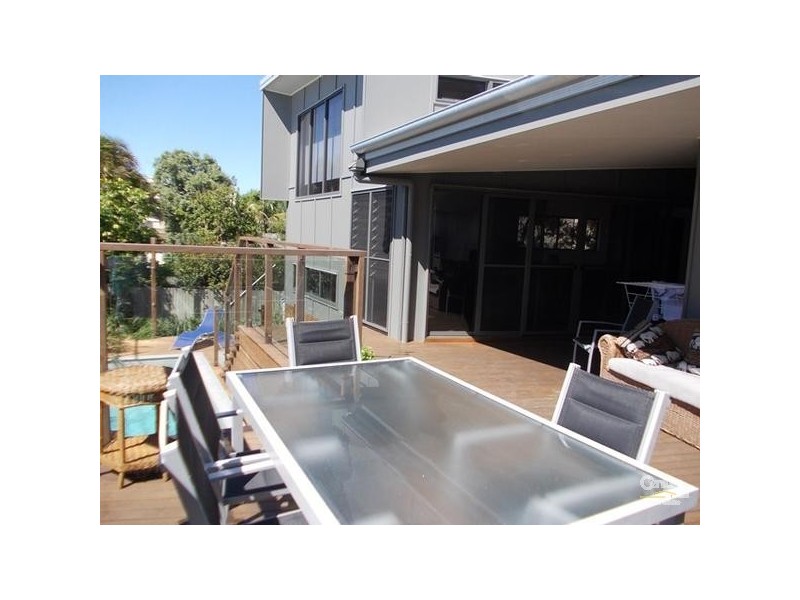 24 Stevens Street, Sunshine Beach QLD 4567