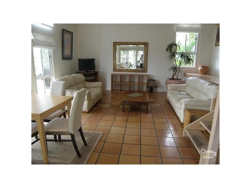 18 Warana Street, Noosa Heads QLD 4567