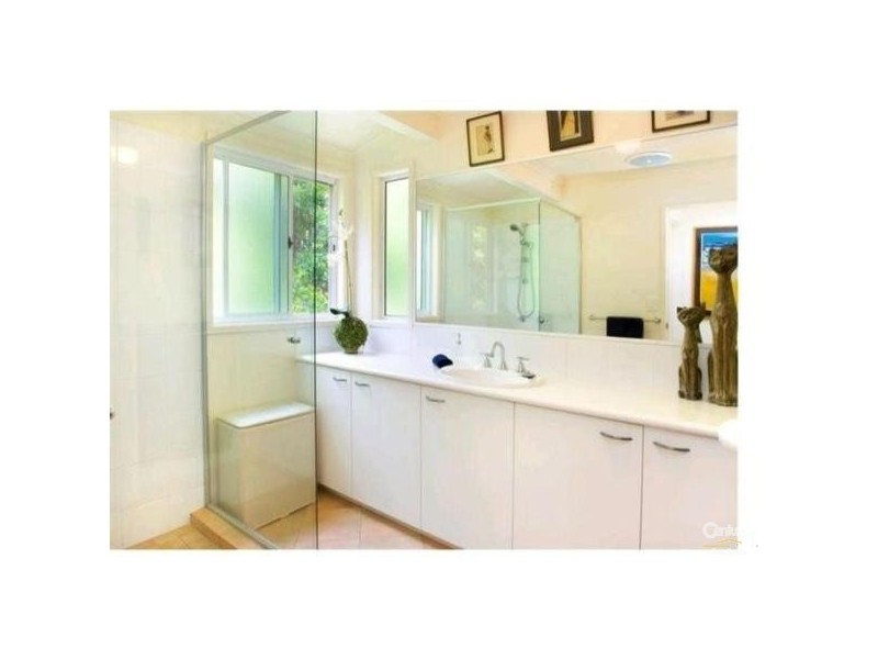 18 Warana Street, Noosa Heads QLD 4567