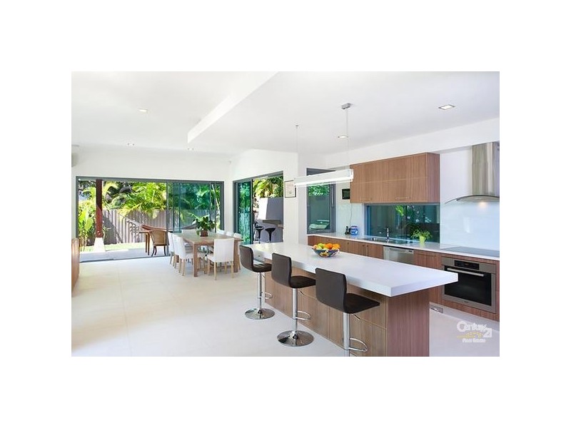 20 Depper Street, Sunshine Beach QLD 4567