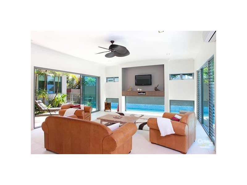 20 Depper Street, Sunshine Beach QLD 4567