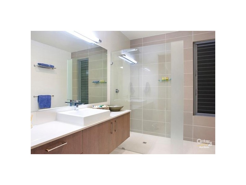 20 Depper Street, Sunshine Beach QLD 4567