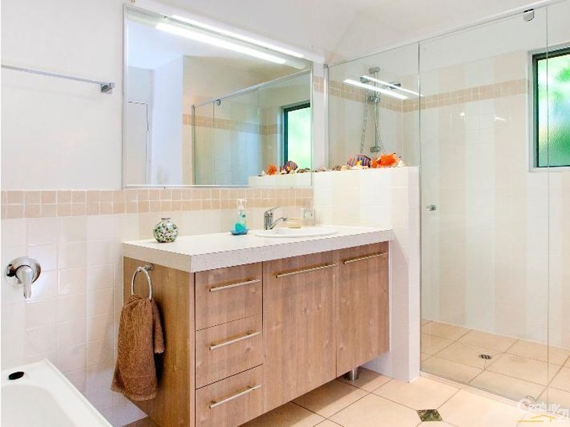 6 Ferris Street, Sunshine Beach QLD 4567