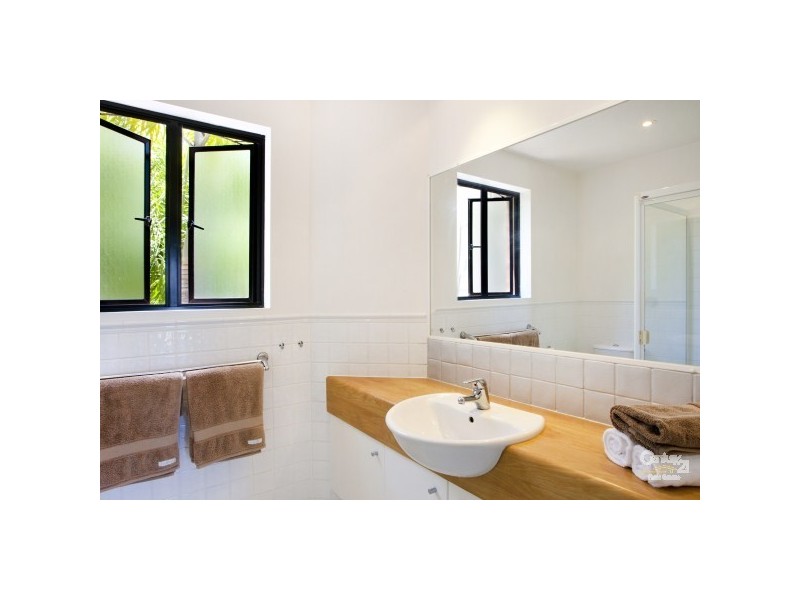 3/20  Hilltop Villas Henderson Street, Sunshine Beach QLD 4567