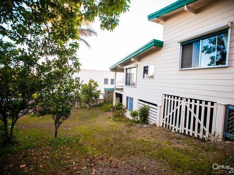 33 Seaview Terrace, Sunshine Beach QLD 4567