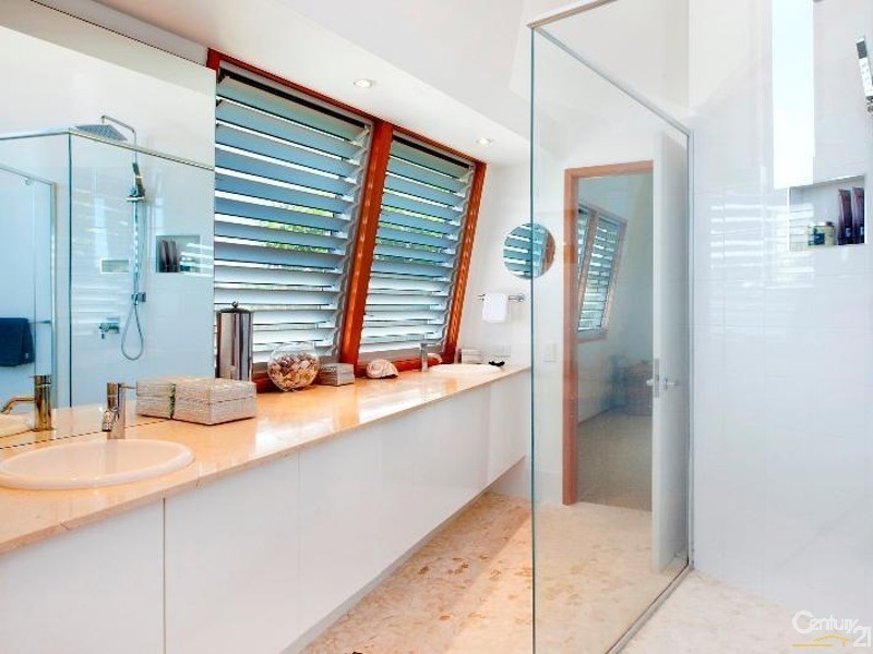 11 Mermaid Quay, Noosa Waters QLD 4566