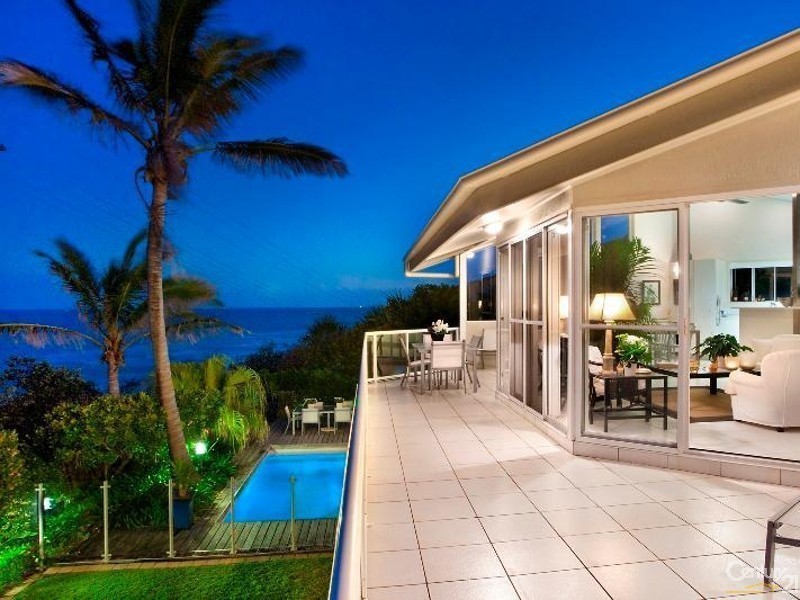 1/10 Corsair Crescent, Sunrise Beach QLD 4567