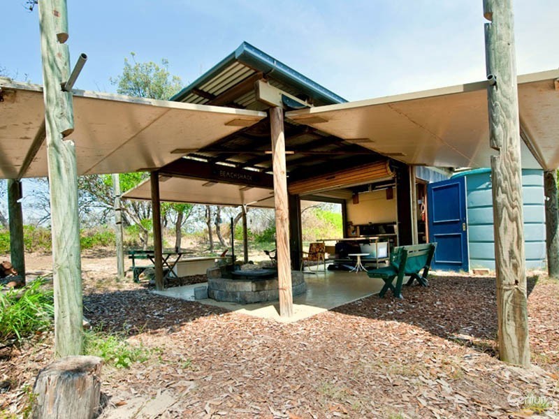 312 Teewah Beach Road, Noosa North Shore QLD 4565