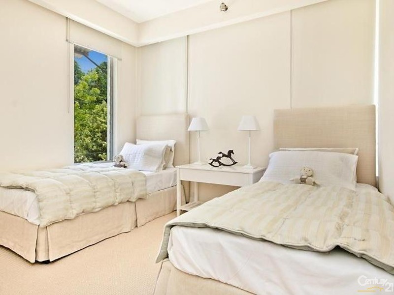 3/2 Edward Street, Noosaville QLD 4566