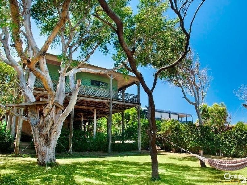 22 Adams Street, Sunshine Beach QLD 4567