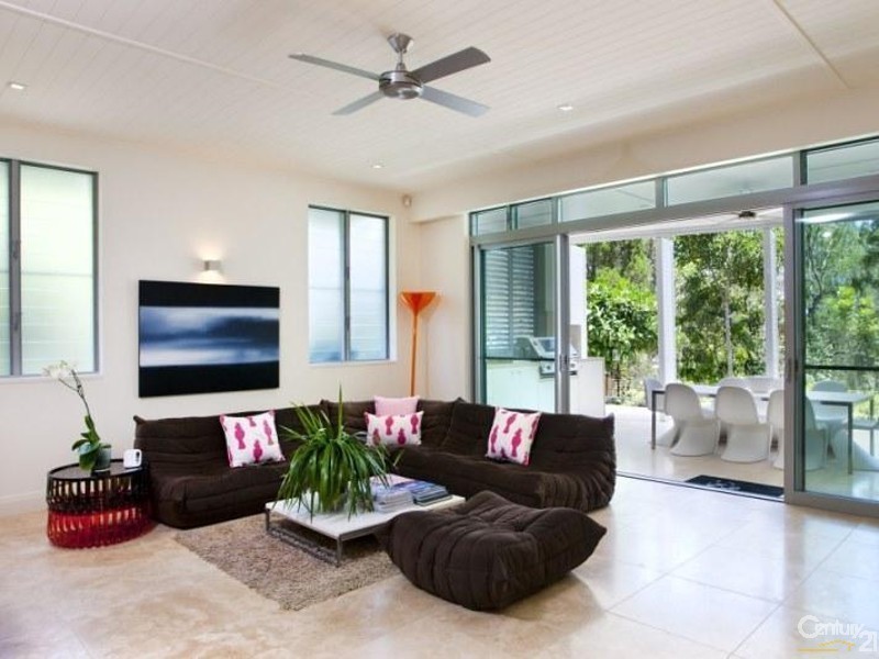 1/8 Serenity Close, Noosa Heads QLD 4567