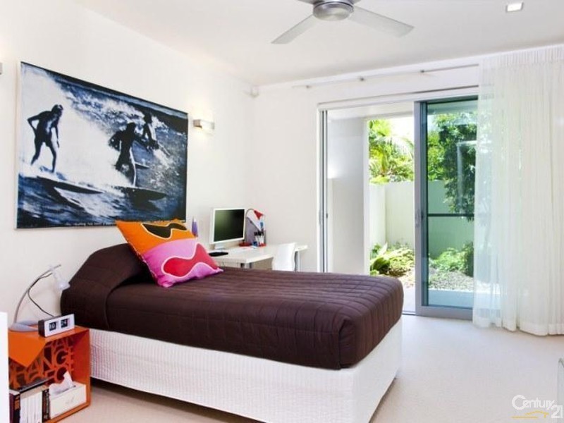 1/8 Serenity Close, Noosa Heads QLD 4567