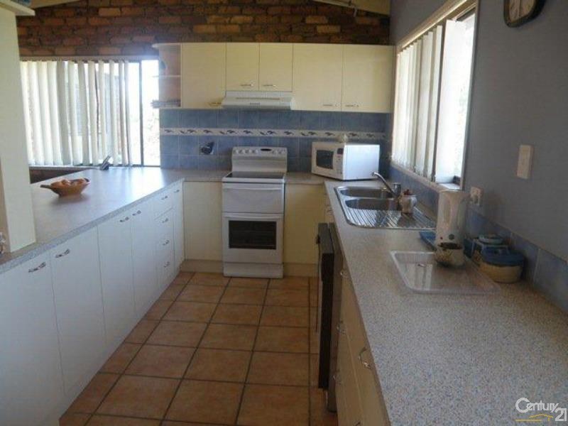 1/20 Sobraon Street, Sunrise Beach QLD 4567