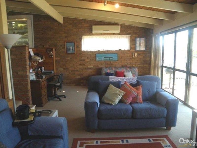 1/20 Sobraon Street, Sunrise Beach QLD 4567