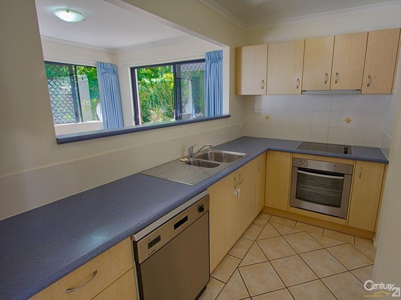 2/14 Advance Place, Sunrise Beach QLD 4567