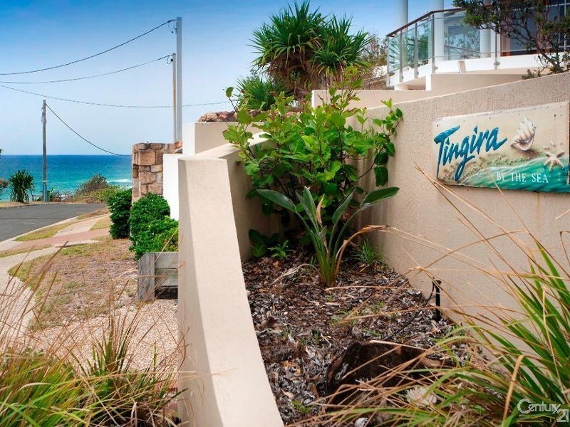 2/33 Tingira Crescent, Sunrise Beach QLD 4567