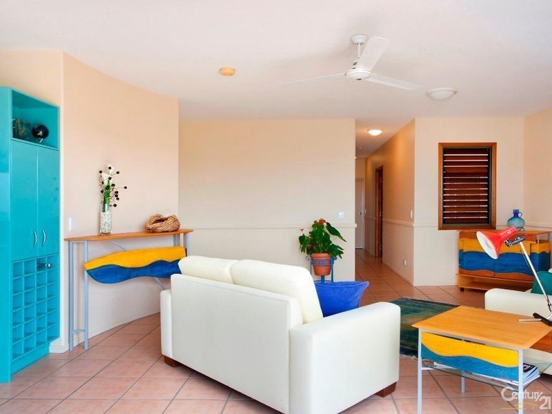 2/33 Tingira Crescent, Sunrise Beach QLD 4567