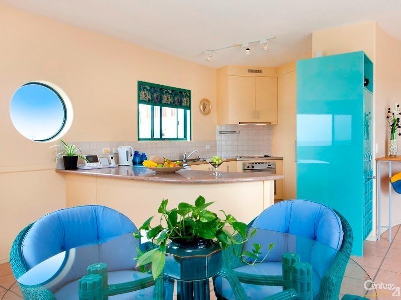2/33 Tingira Crescent, Sunrise Beach QLD 4567