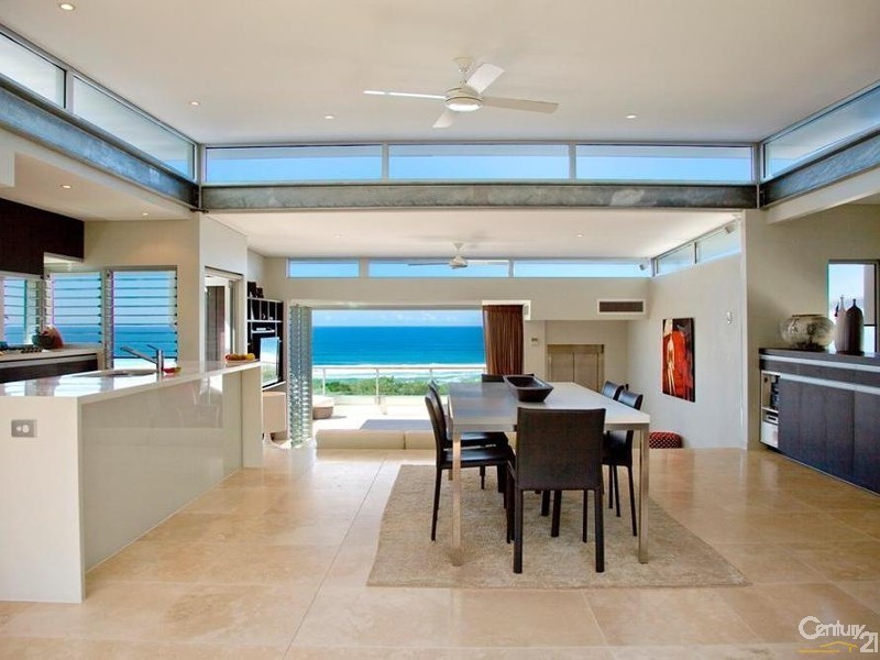 1/26 Peregian Esplanade, Peregian Beach QLD 4573