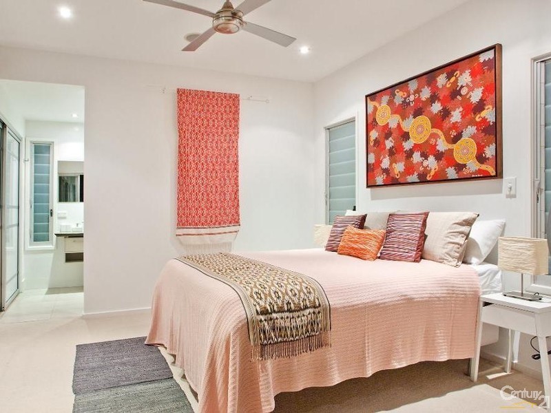 1/25 Duke Street, Sunshine Beach QLD 4567