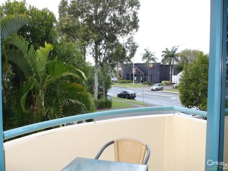 4/17 Albert Street, Noosaville QLD 4566