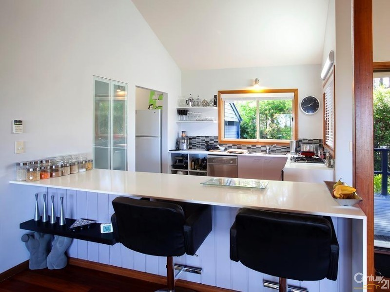 555 Sunrise Road, Tinbeerwah QLD 4563
