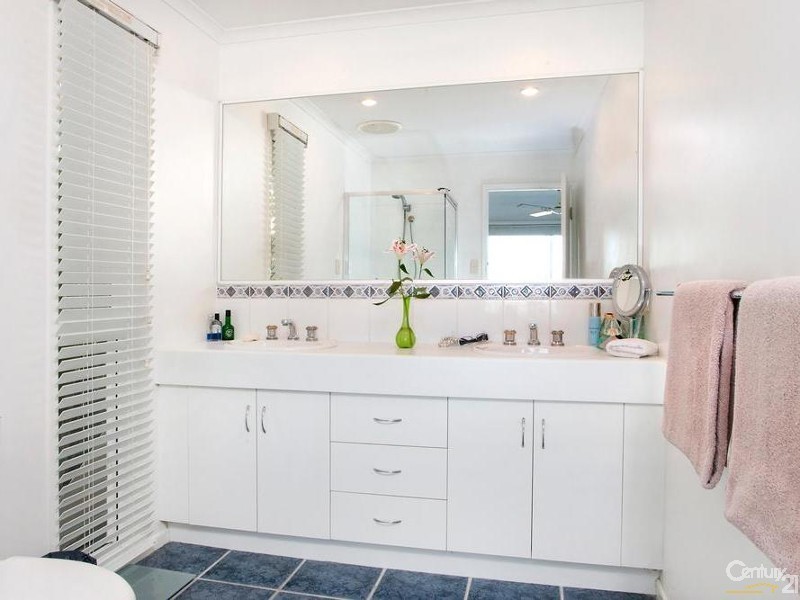 28 Corsair Crescent, Sunrise Beach QLD 4567