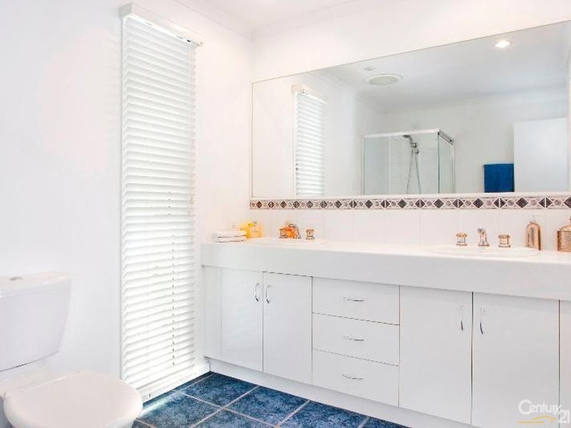 28 Corsair Crescent, Sunrise Beach QLD 4567