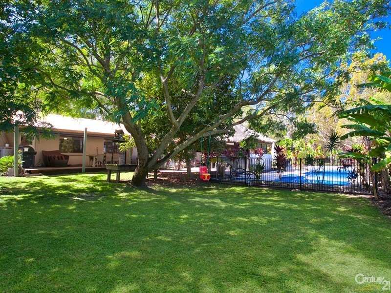 9 Monak Rd, Peregian Beach QLD 4573