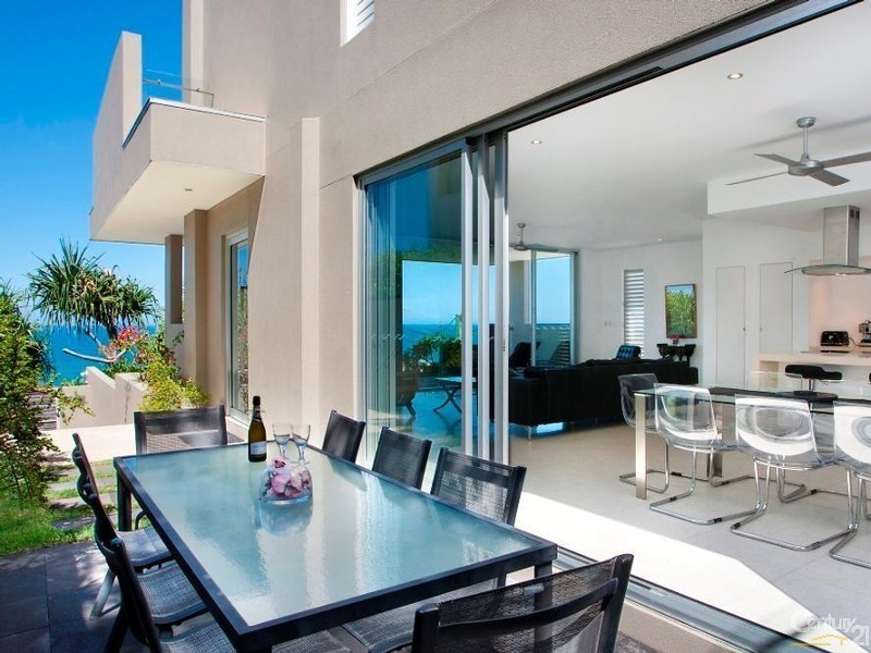 67 Seaview Terrace, Sunshine Beach QLD 4567